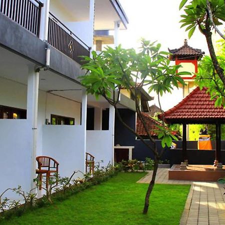 U House Seminyak Hotel Kerobokan Buitenkant foto