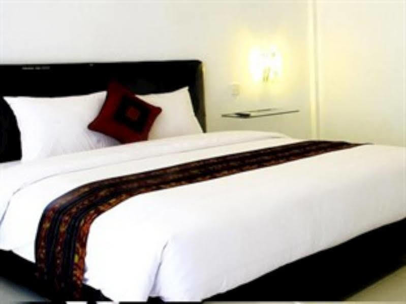 U House Seminyak Hotel Kerobokan Buitenkant foto