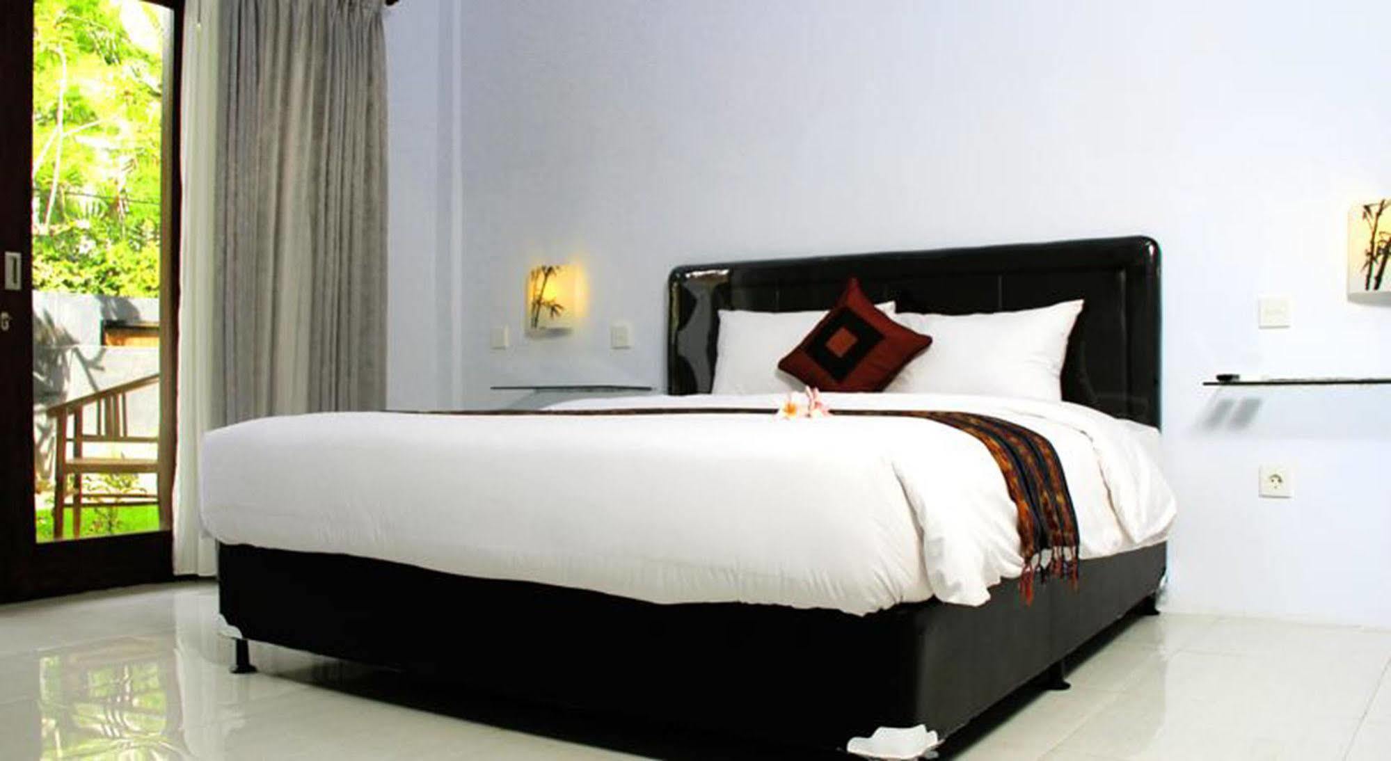 U House Seminyak Hotel Kerobokan Buitenkant foto