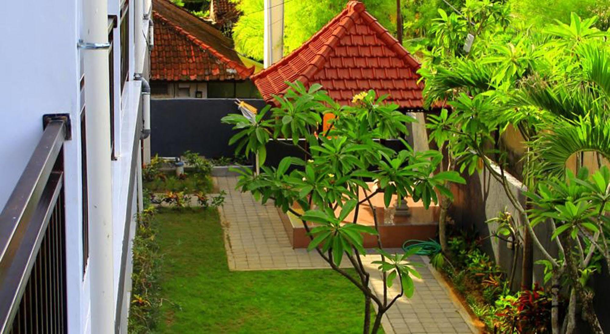 U House Seminyak Hotel Kerobokan Buitenkant foto