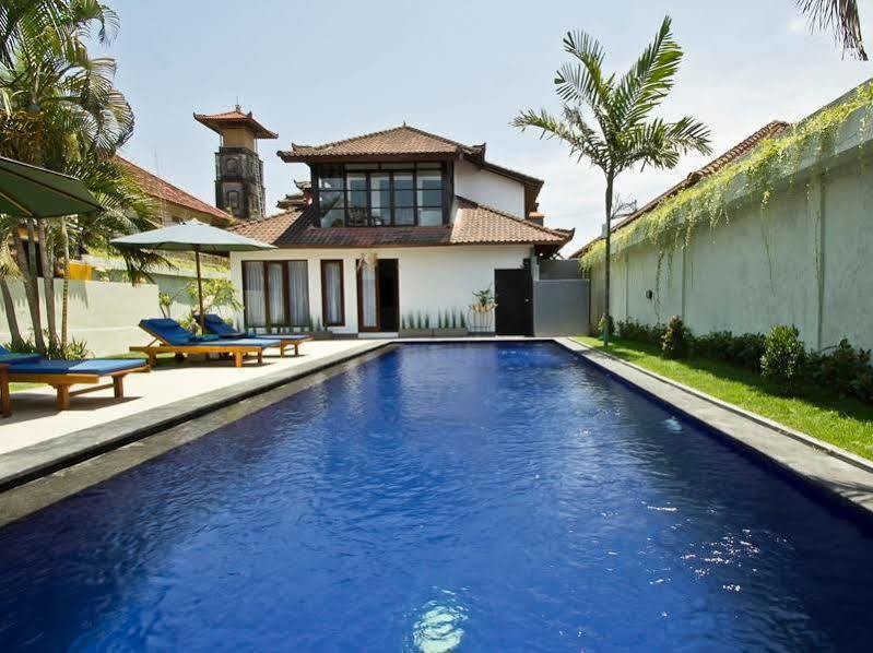 U House Seminyak Hotel Kerobokan Buitenkant foto